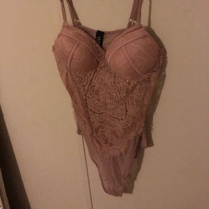 💓3 FOR $25💓 Lace bodysuit